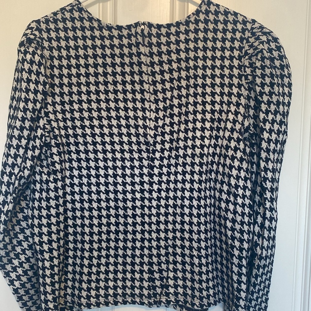 Who What Wear Black and White Houndstooth Knit Top - Picture 11 of 12